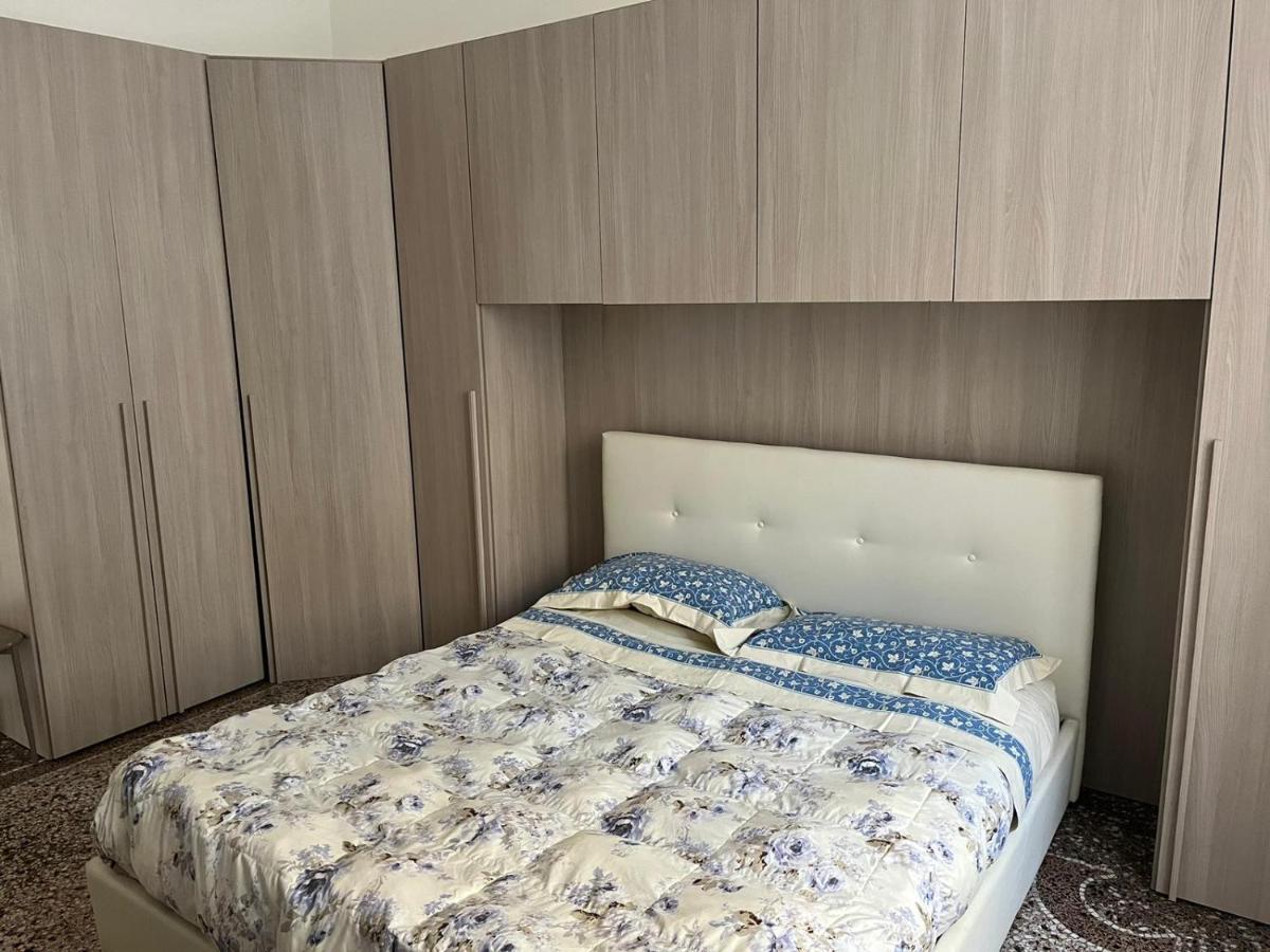 Appartamento In Centro جنوة المظهر الخارجي الصورة